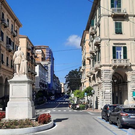 Ferry House Apartment La Spezia Exterior photo